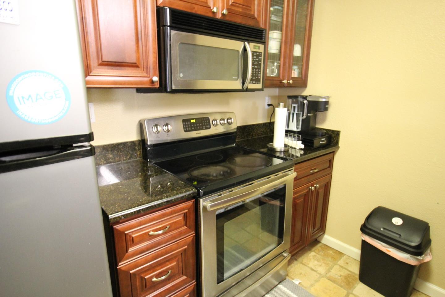 Detail Gallery Image 9 of 31 For 484 Dempsey Rd #185,  Milpitas,  CA 95035 - 2 Beds | 1 Baths