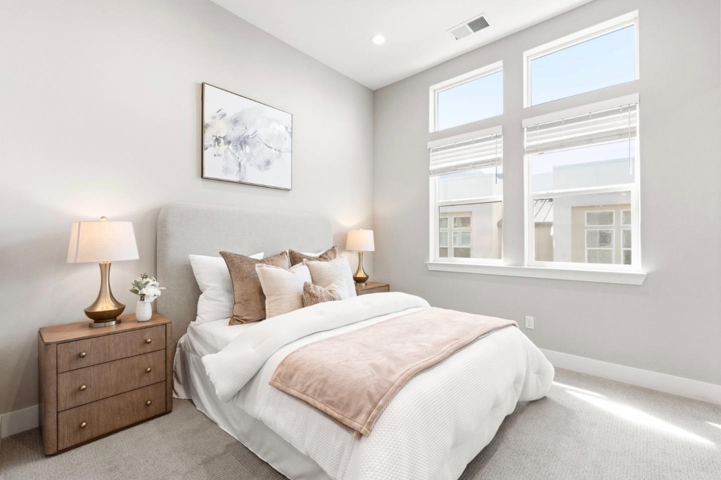 Detail Gallery Image 10 of 26 For 3456 Flash Cmn, Fremont,  CA 94538 - 2 Beds | 2/1 Baths