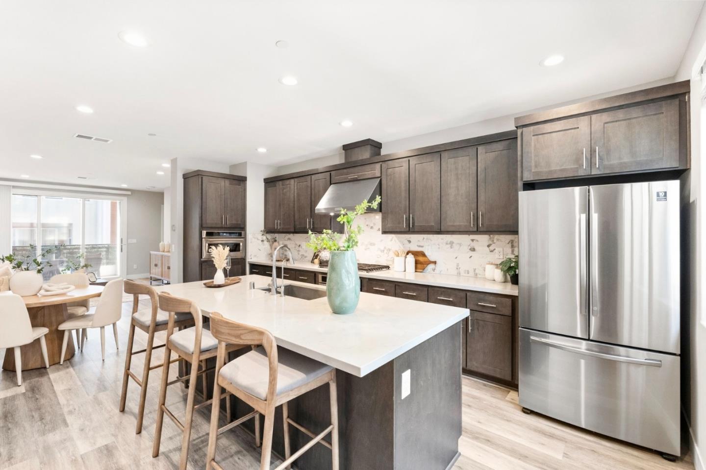 Detail Gallery Image 6 of 26 For 3456 Flash Cmn, Fremont,  CA 94538 - 2 Beds | 2/1 Baths
