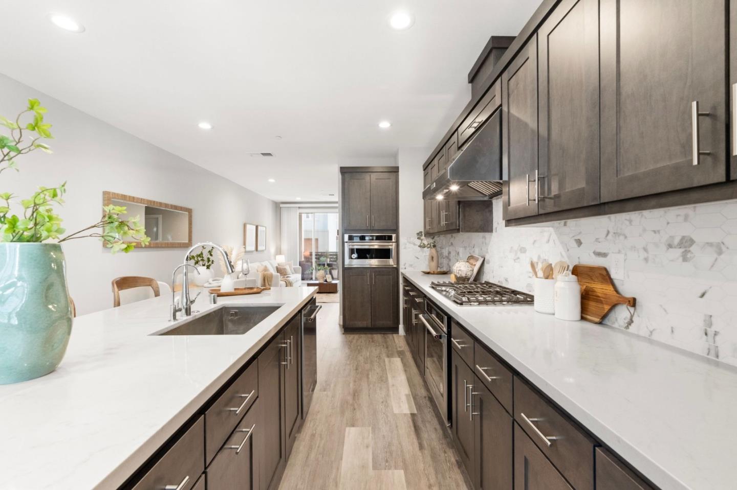 Detail Gallery Image 8 of 26 For 3456 Flash Cmn, Fremont,  CA 94538 - 2 Beds | 2/1 Baths