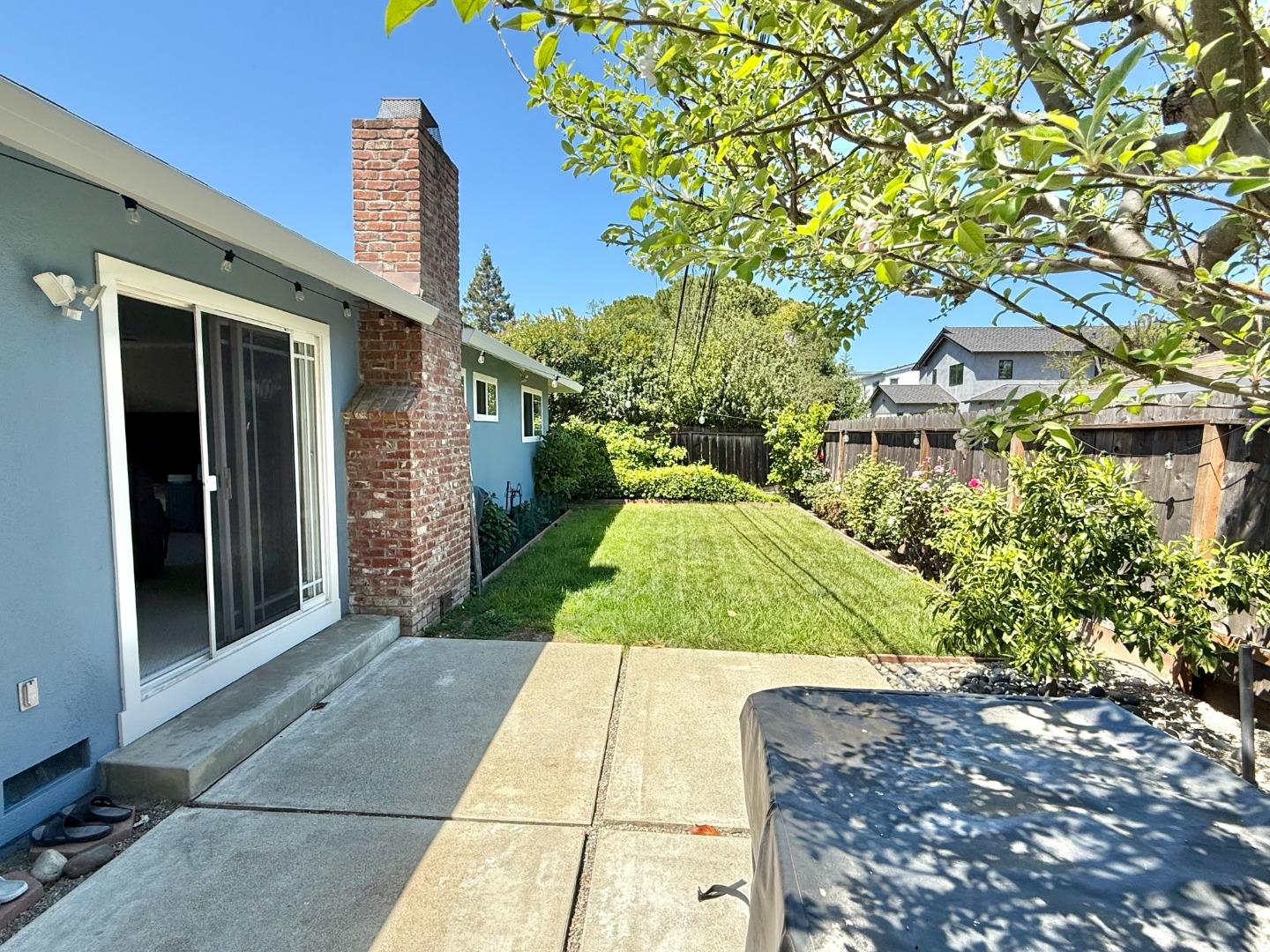 Detail Gallery Image 13 of 15 For 1151-1153 Sanchez Way, Redwood City,  CA 94061 - – Beds | – Baths