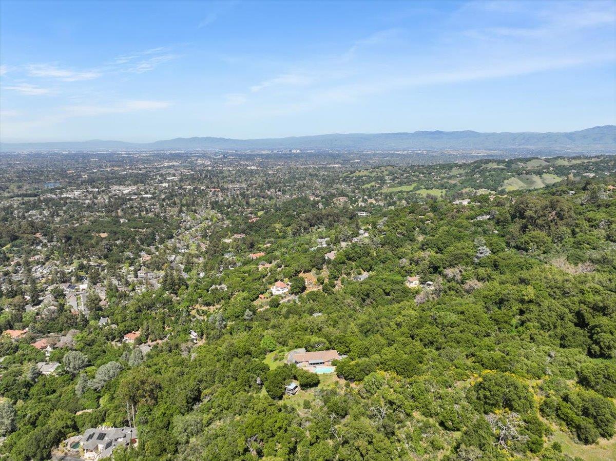 Detail Gallery Image 13 of 14 For 16870 Quarry Rd, Los Gatos,  CA 95030 - 7 Beds | 4 Baths