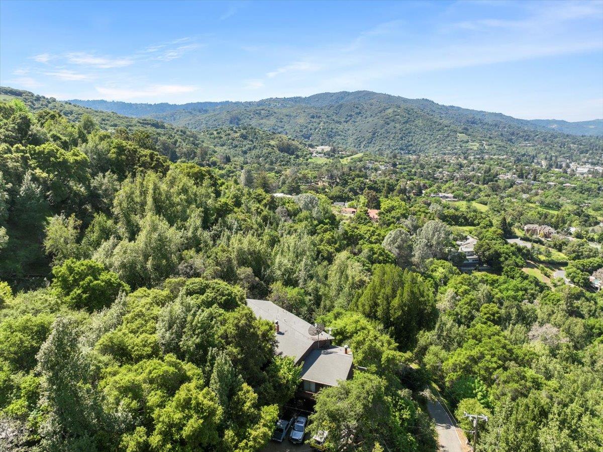 Detail Gallery Image 7 of 14 For 16870 Quarry Rd, Los Gatos,  CA 95030 - 7 Beds | 4 Baths
