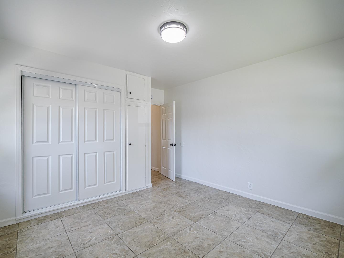 Detail Gallery Image 18 of 37 For 1233 Monroe St, Salinas,  CA 93906 - 3 Beds | 2 Baths