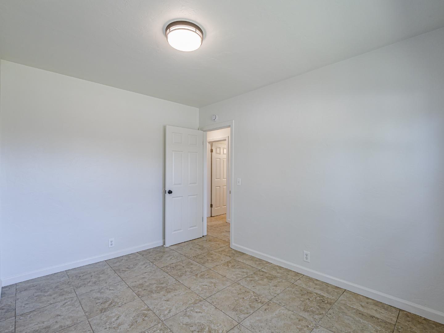 Detail Gallery Image 26 of 37 For 1233 Monroe St, Salinas,  CA 93906 - 3 Beds | 2 Baths