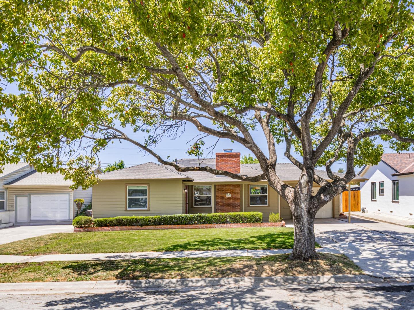 Detail Gallery Image 35 of 37 For 1233 Monroe St, Salinas,  CA 93906 - 3 Beds | 2 Baths