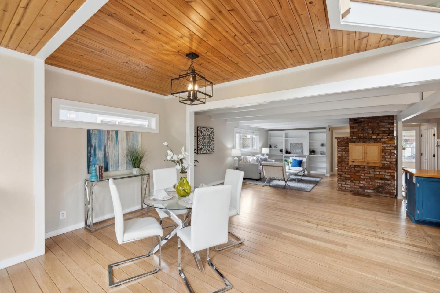 Detail Gallery Image 11 of 44 For 450 Virginia Ave, Moss Beach,  CA 94038 - 3 Beds | 2 Baths