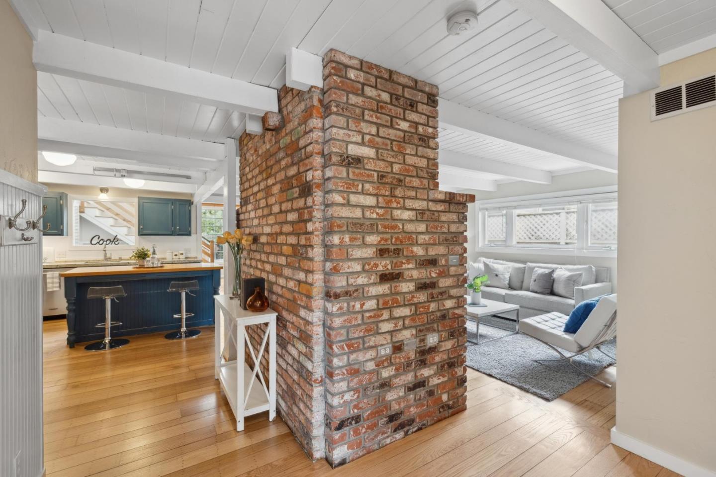 Detail Gallery Image 16 of 44 For 450 Virginia Ave, Moss Beach,  CA 94038 - 3 Beds | 2 Baths