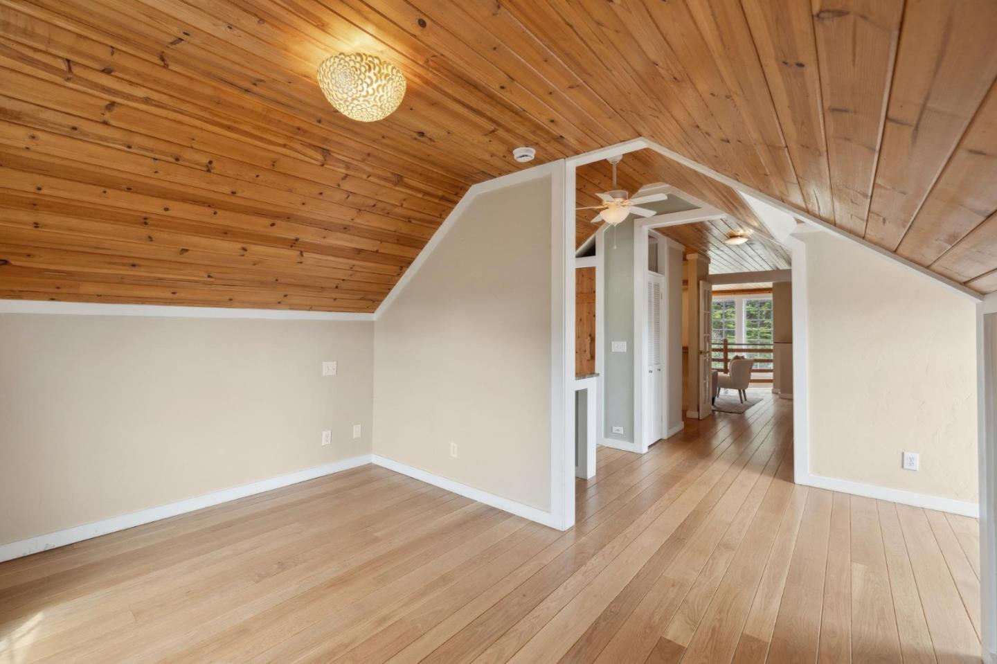 Detail Gallery Image 26 of 44 For 450 Virginia Ave, Moss Beach,  CA 94038 - 3 Beds | 2 Baths