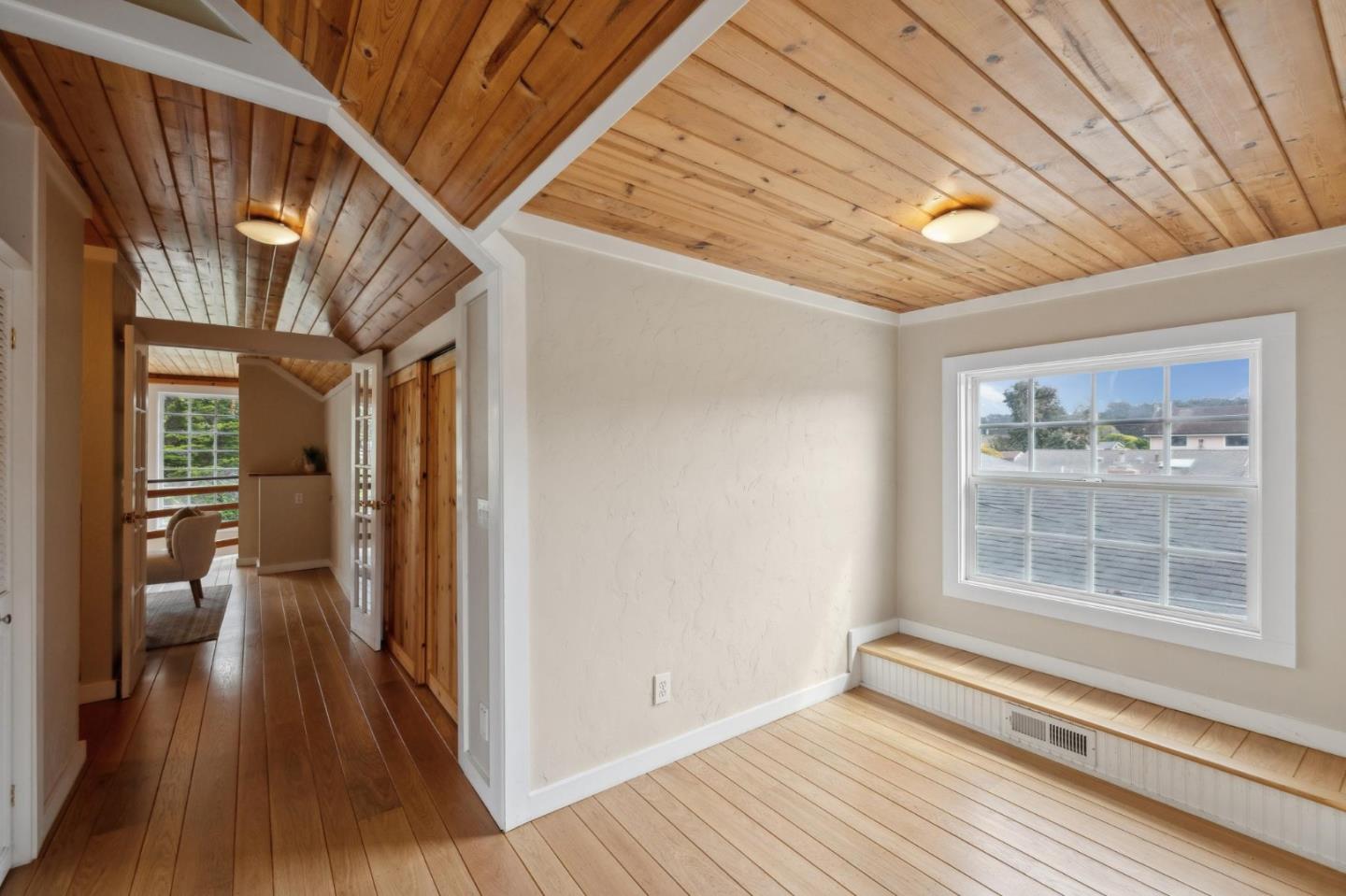 Detail Gallery Image 27 of 44 For 450 Virginia Ave, Moss Beach,  CA 94038 - 3 Beds | 2 Baths