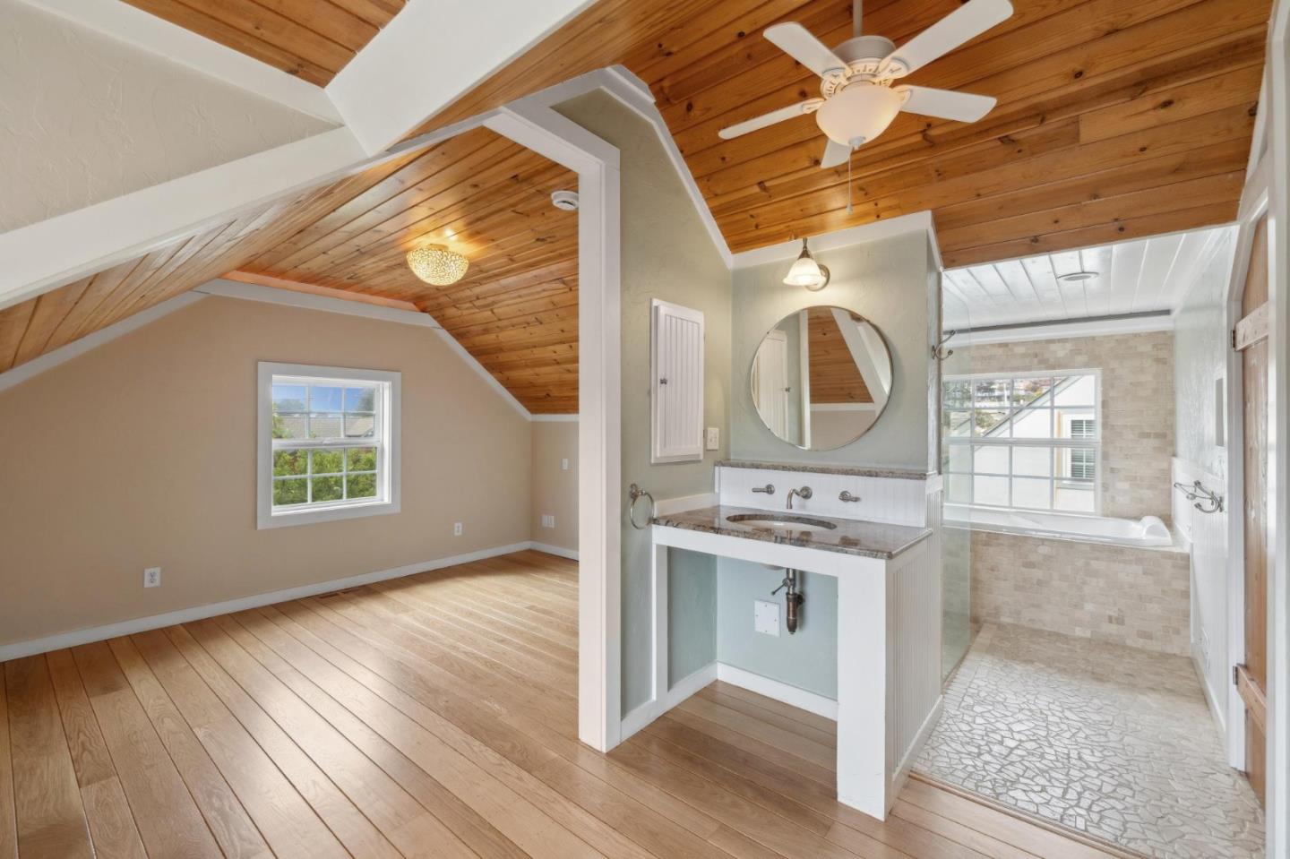 Detail Gallery Image 28 of 44 For 450 Virginia Ave, Moss Beach,  CA 94038 - 3 Beds | 2 Baths