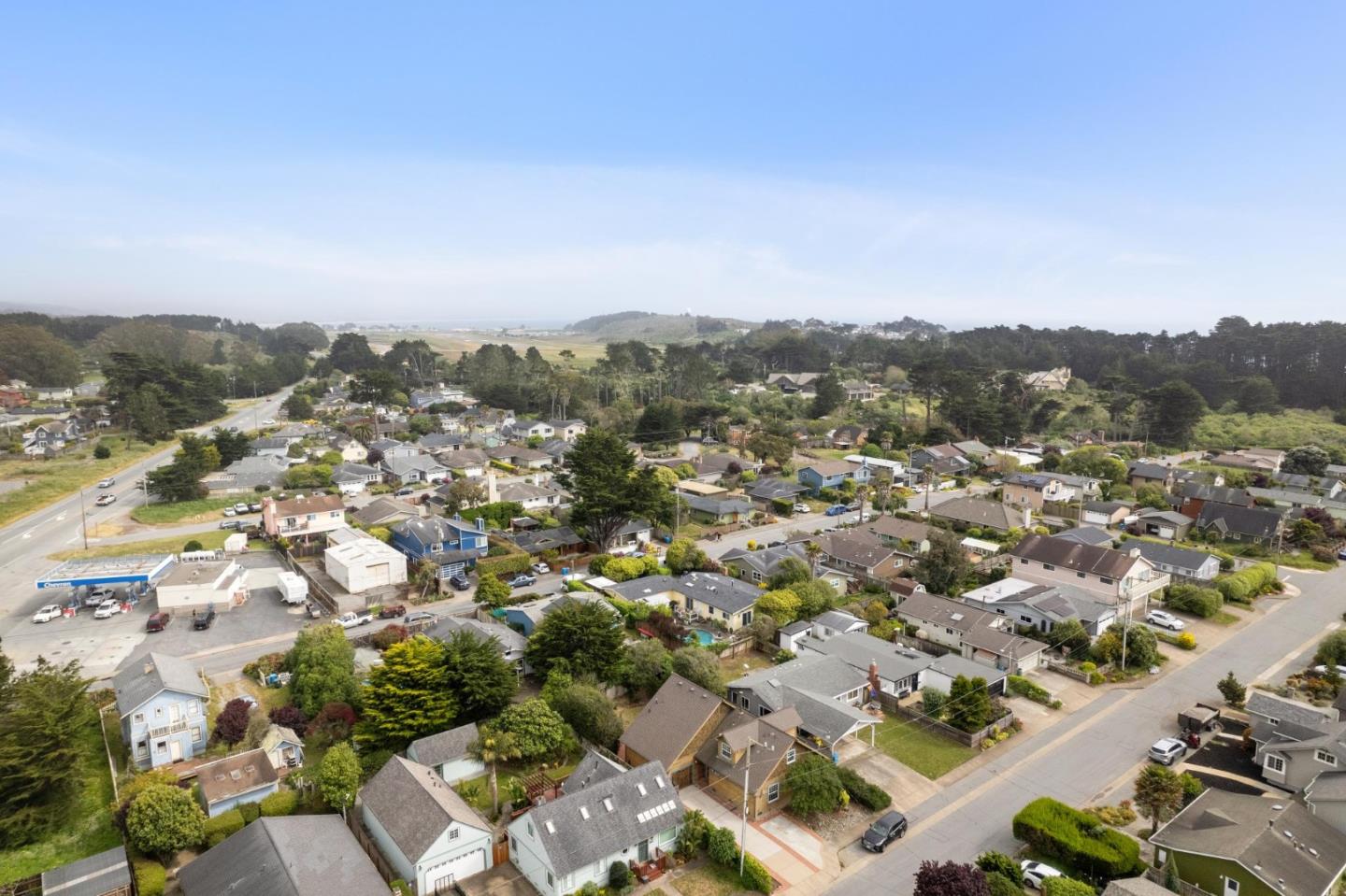 Detail Gallery Image 42 of 44 For 450 Virginia Ave, Moss Beach,  CA 94038 - 3 Beds | 2 Baths