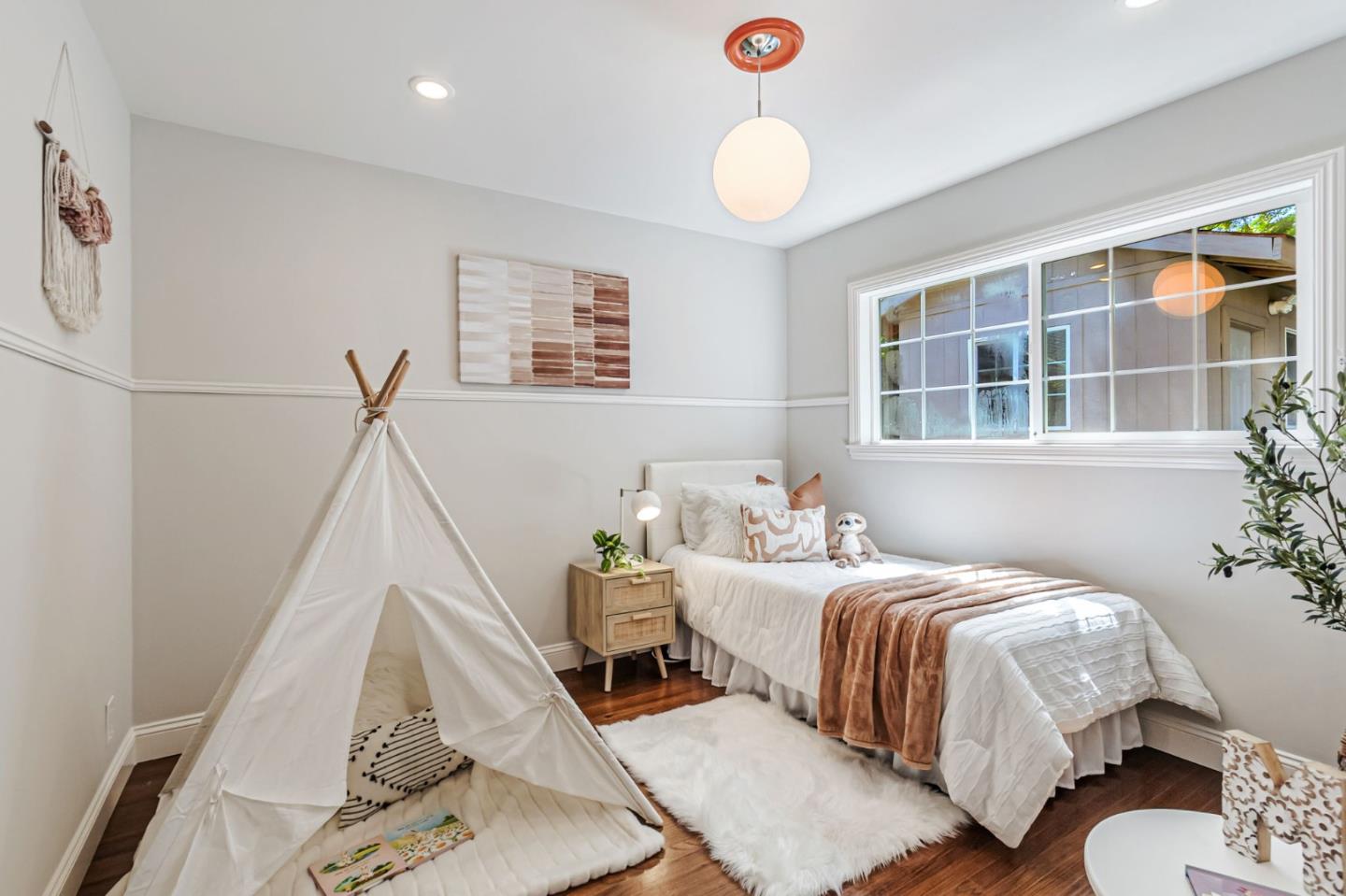 Detail Gallery Image 17 of 36 For 1497 Phoenix Dr, San Jose,  CA 95130 - 4 Beds | 2 Baths