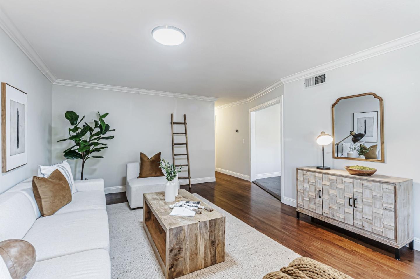 Detail Gallery Image 3 of 36 For 1497 Phoenix Dr, San Jose,  CA 95130 - 4 Beds | 2 Baths