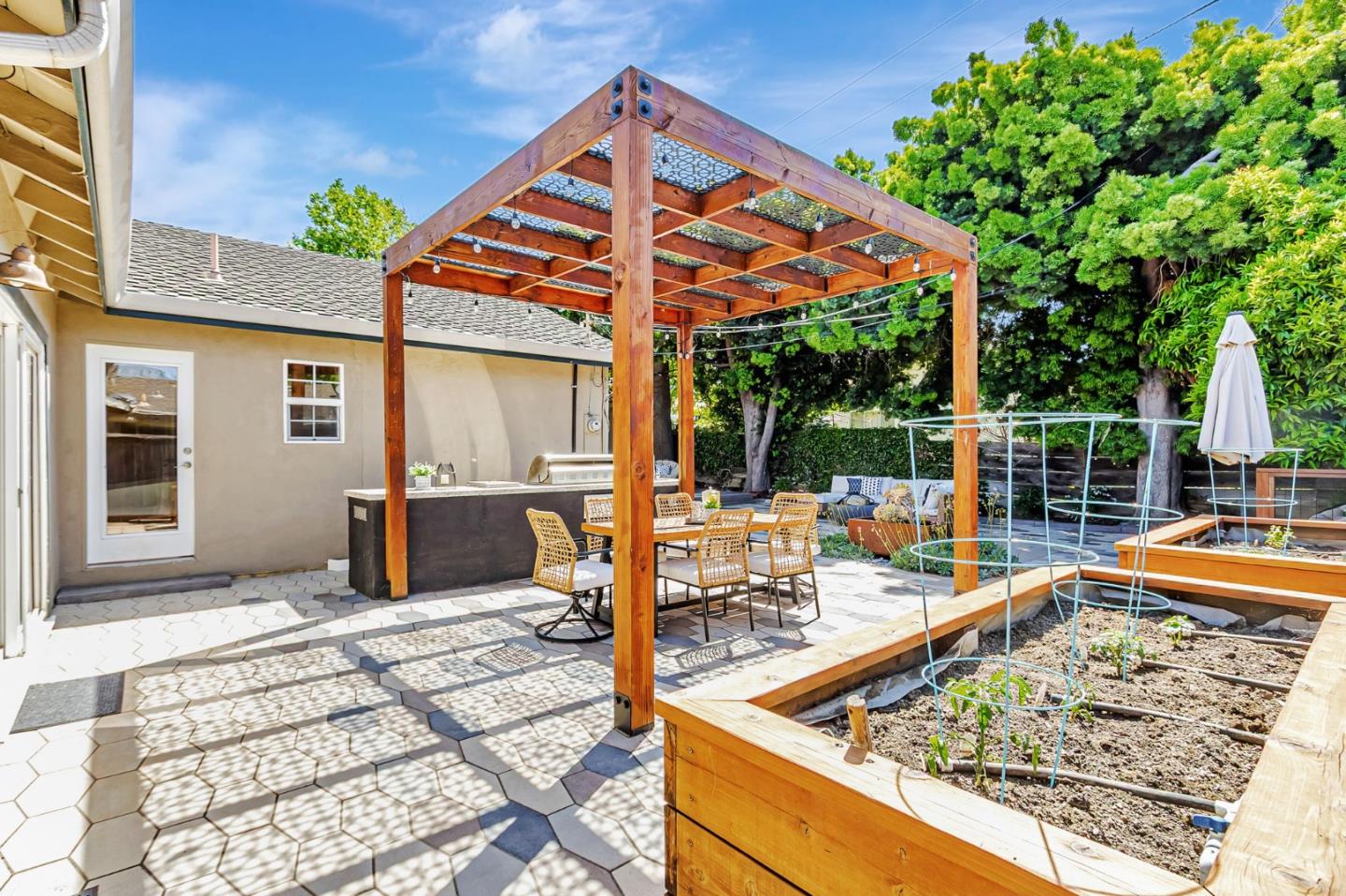 Detail Gallery Image 31 of 36 For 1497 Phoenix Dr, San Jose,  CA 95130 - 4 Beds | 2 Baths