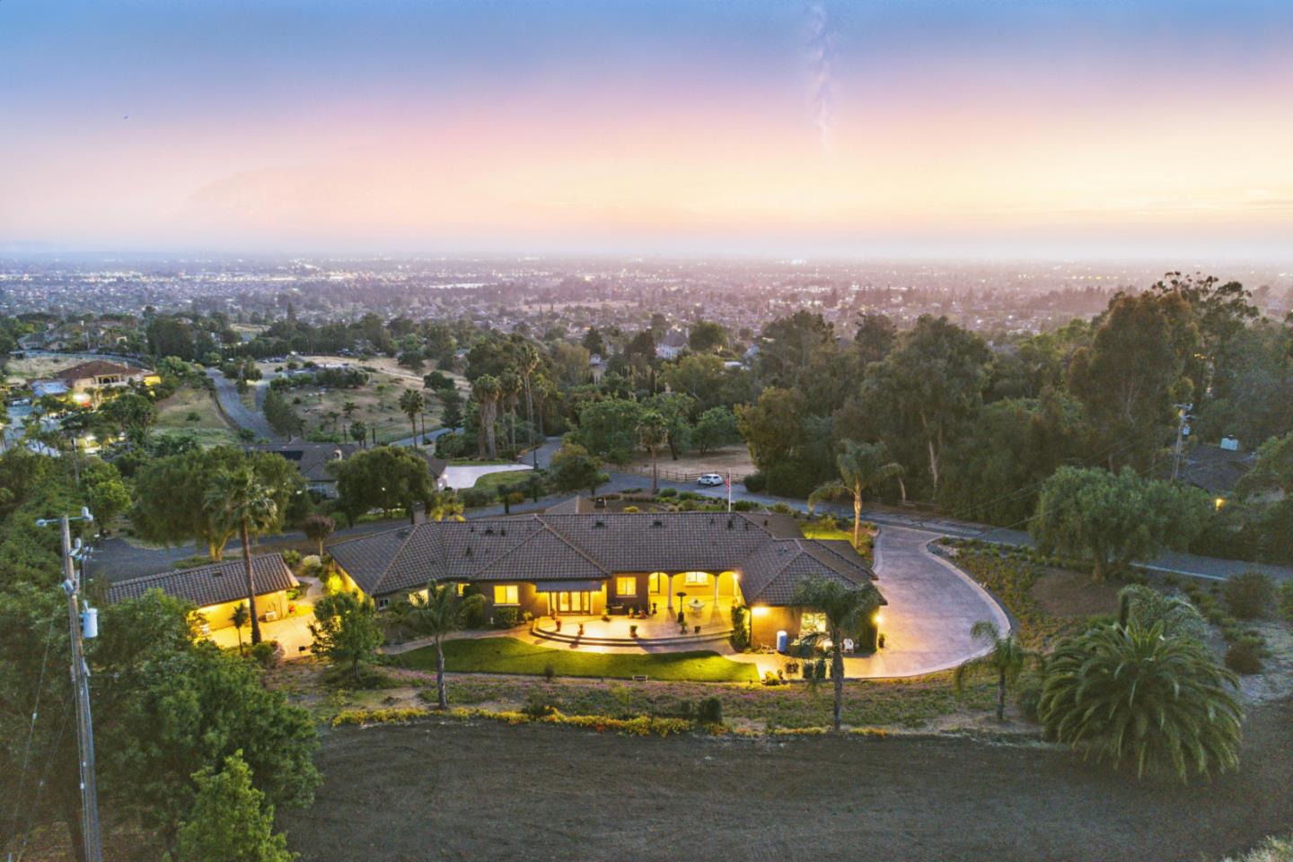 2302 E Valley CT, San Jose CA 95148