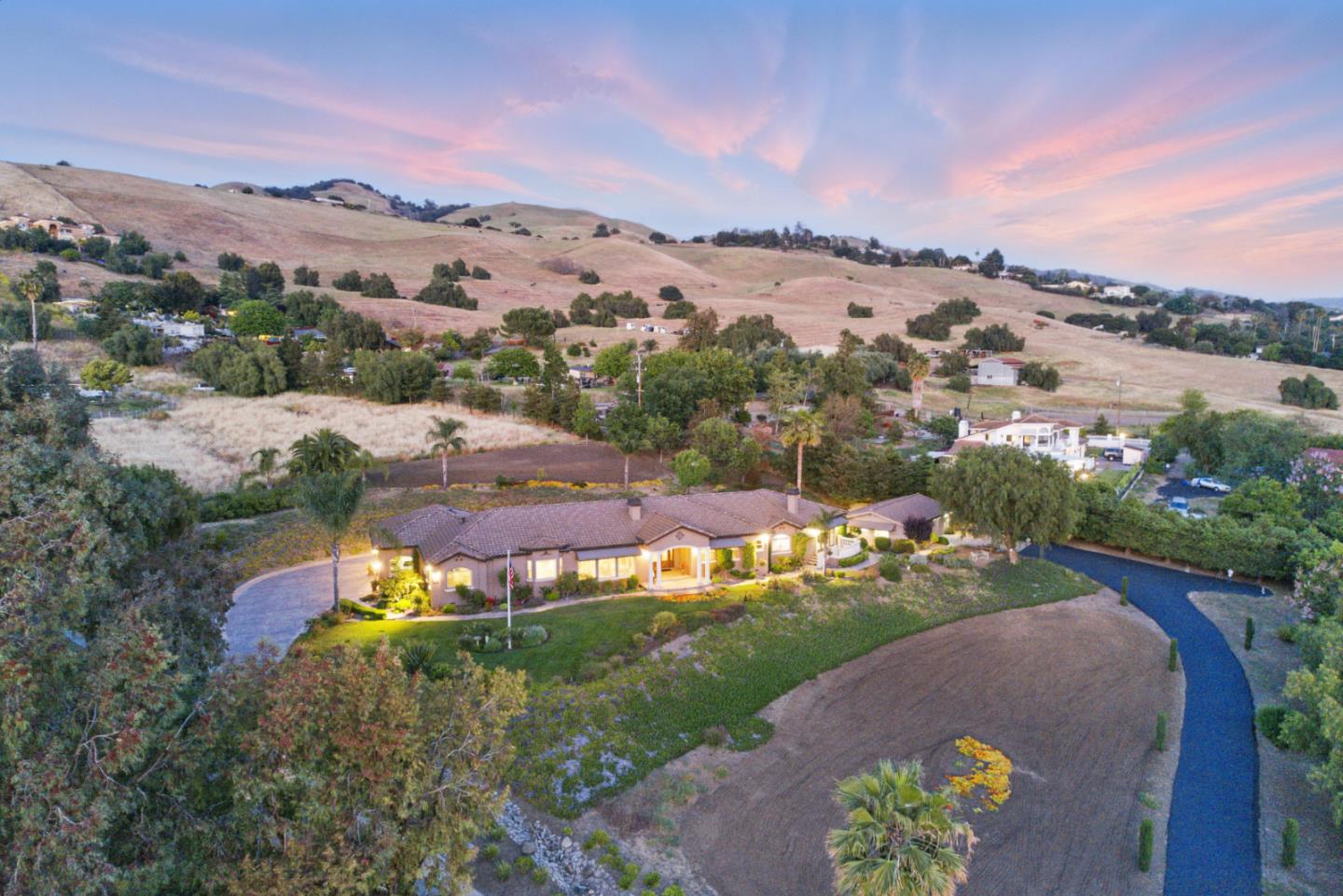 Detail Gallery Image 100 of 111 For 2302 E Valley Ct, San Jose,  CA 95148 - 4 Beds | 3/1 Baths