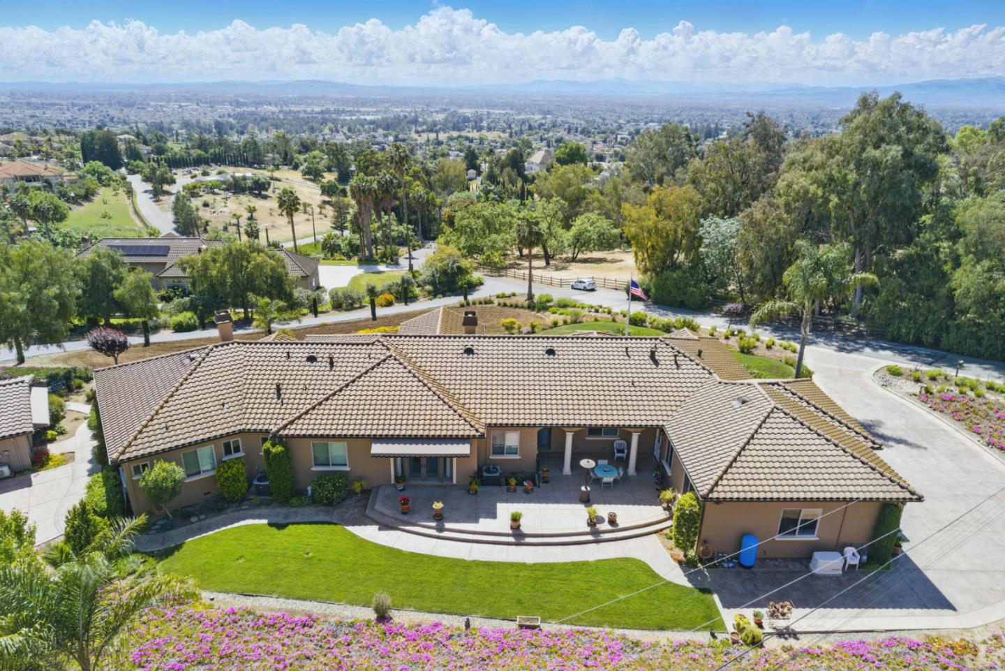 Detail Gallery Image 103 of 111 For 2302 E Valley Ct, San Jose,  CA 95148 - 4 Beds | 3/1 Baths