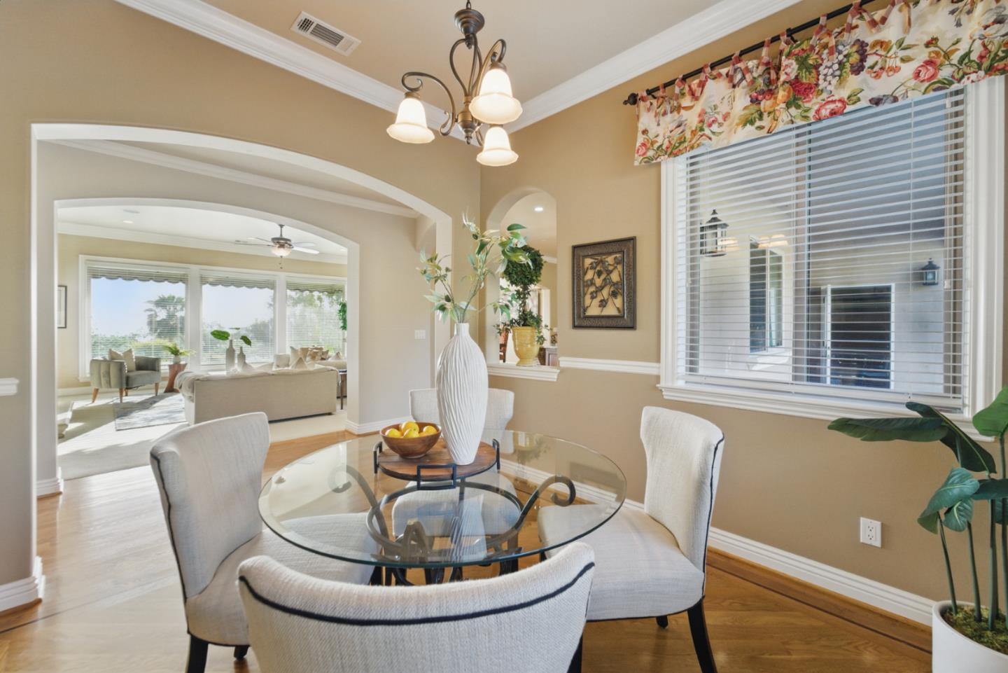 Detail Gallery Image 13 of 111 For 2302 E Valley Ct, San Jose,  CA 95148 - 4 Beds | 3/1 Baths