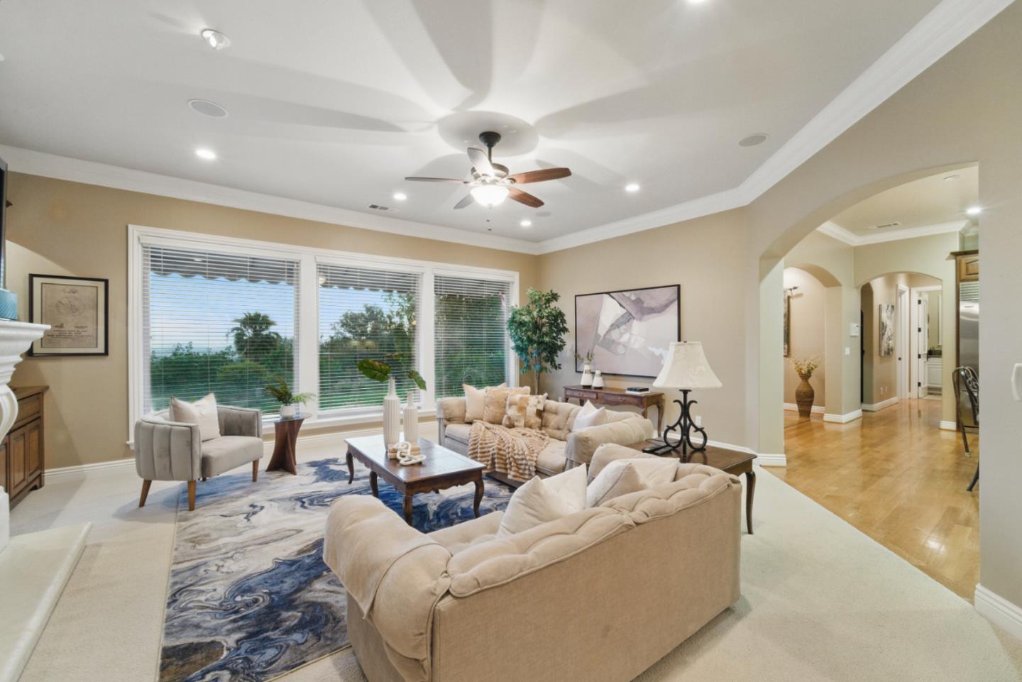 Detail Gallery Image 18 of 111 For 2302 E Valley Ct, San Jose,  CA 95148 - 4 Beds | 3/1 Baths
