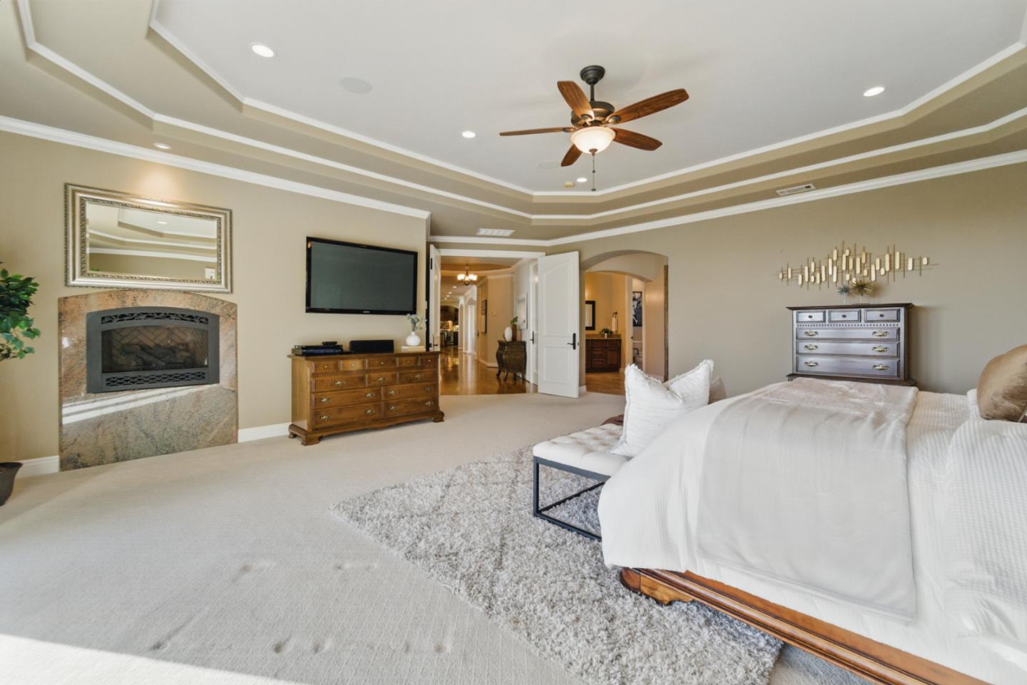 Detail Gallery Image 26 of 111 For 2302 E Valley Ct, San Jose,  CA 95148 - 4 Beds | 3/1 Baths