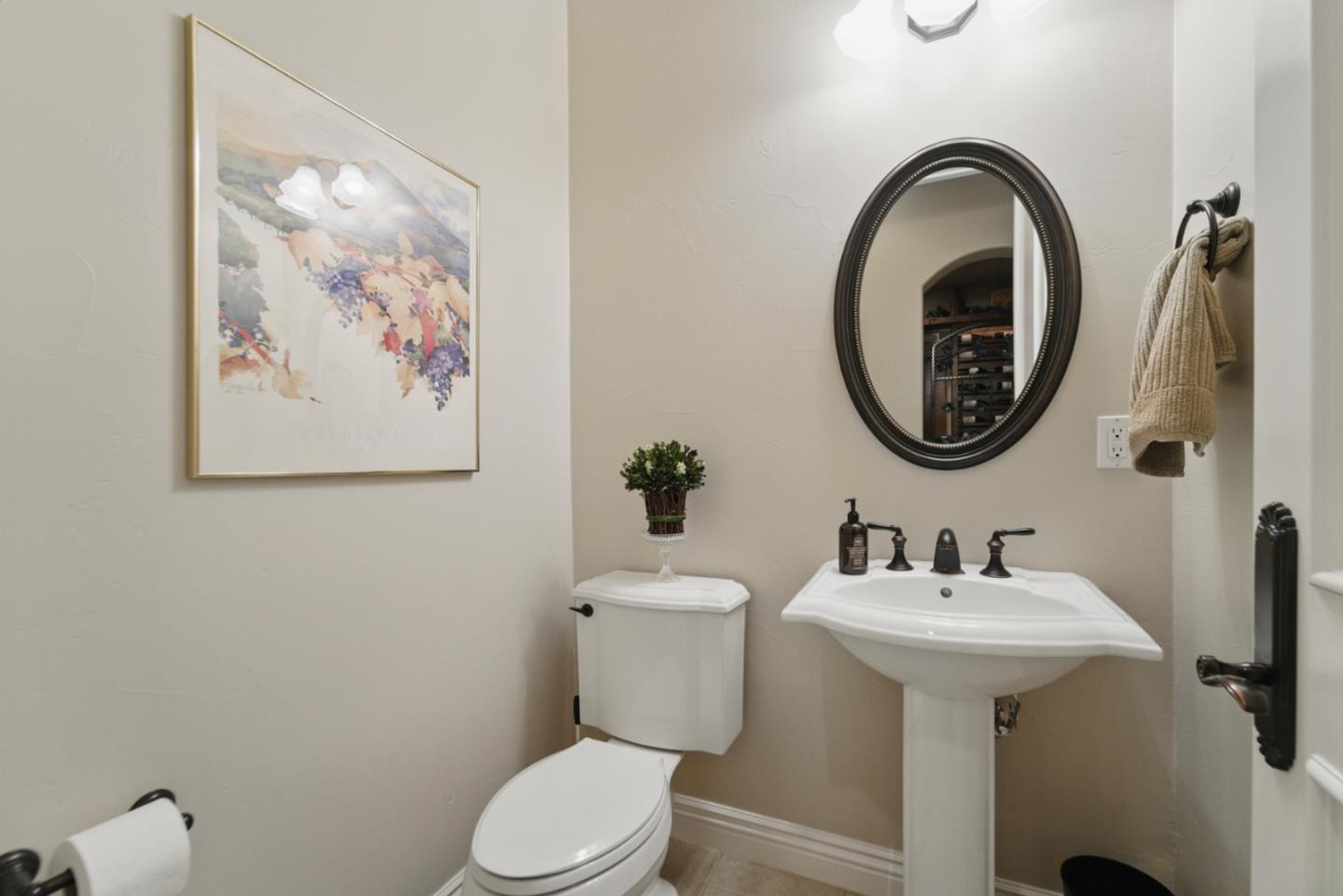 Detail Gallery Image 34 of 111 For 2302 E Valley Ct, San Jose,  CA 95148 - 4 Beds | 3/1 Baths