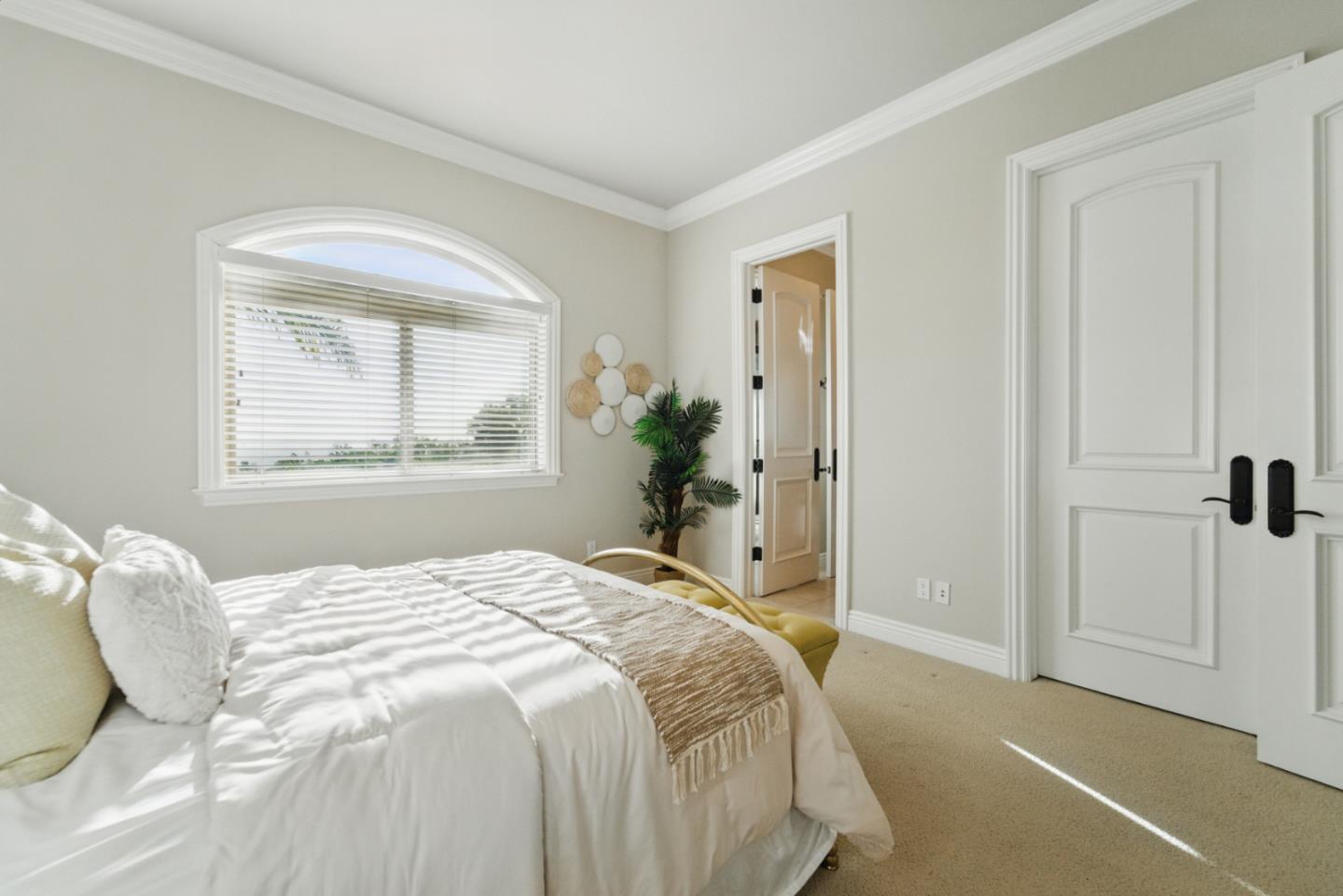 Detail Gallery Image 41 of 111 For 2302 E Valley Ct, San Jose,  CA 95148 - 4 Beds | 3/1 Baths