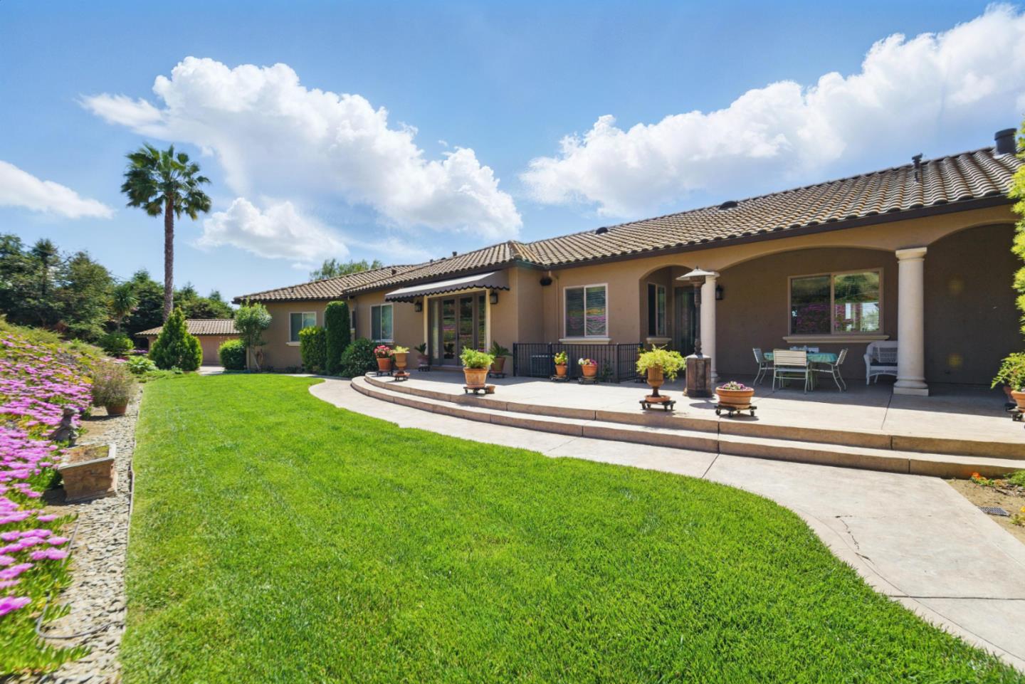Detail Gallery Image 60 of 111 For 2302 E Valley Ct, San Jose,  CA 95148 - 4 Beds | 3/1 Baths