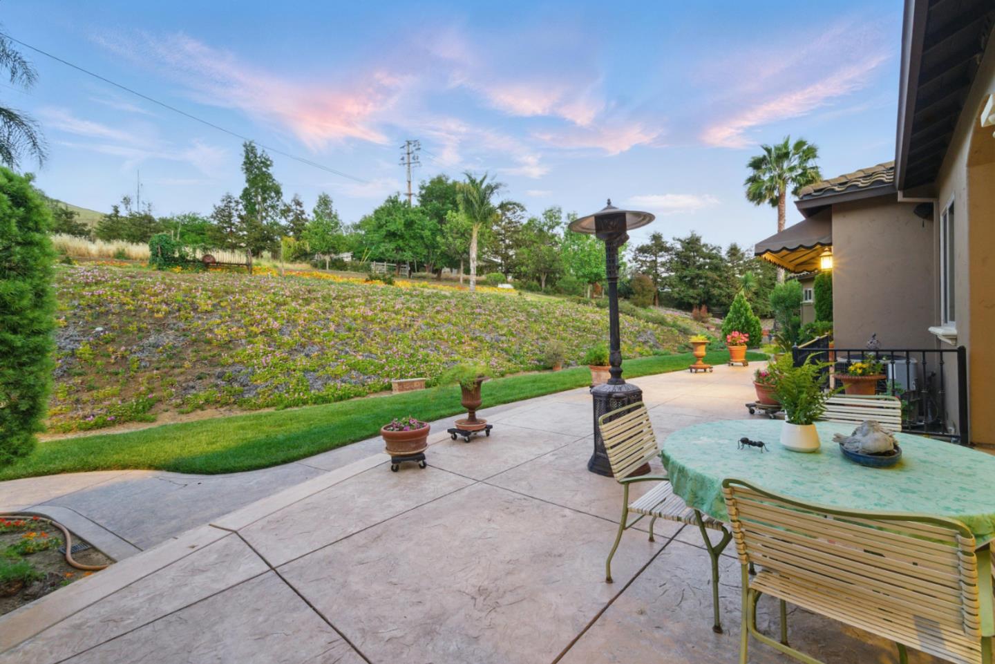 Detail Gallery Image 83 of 111 For 2302 E Valley Ct, San Jose,  CA 95148 - 4 Beds | 3/1 Baths
