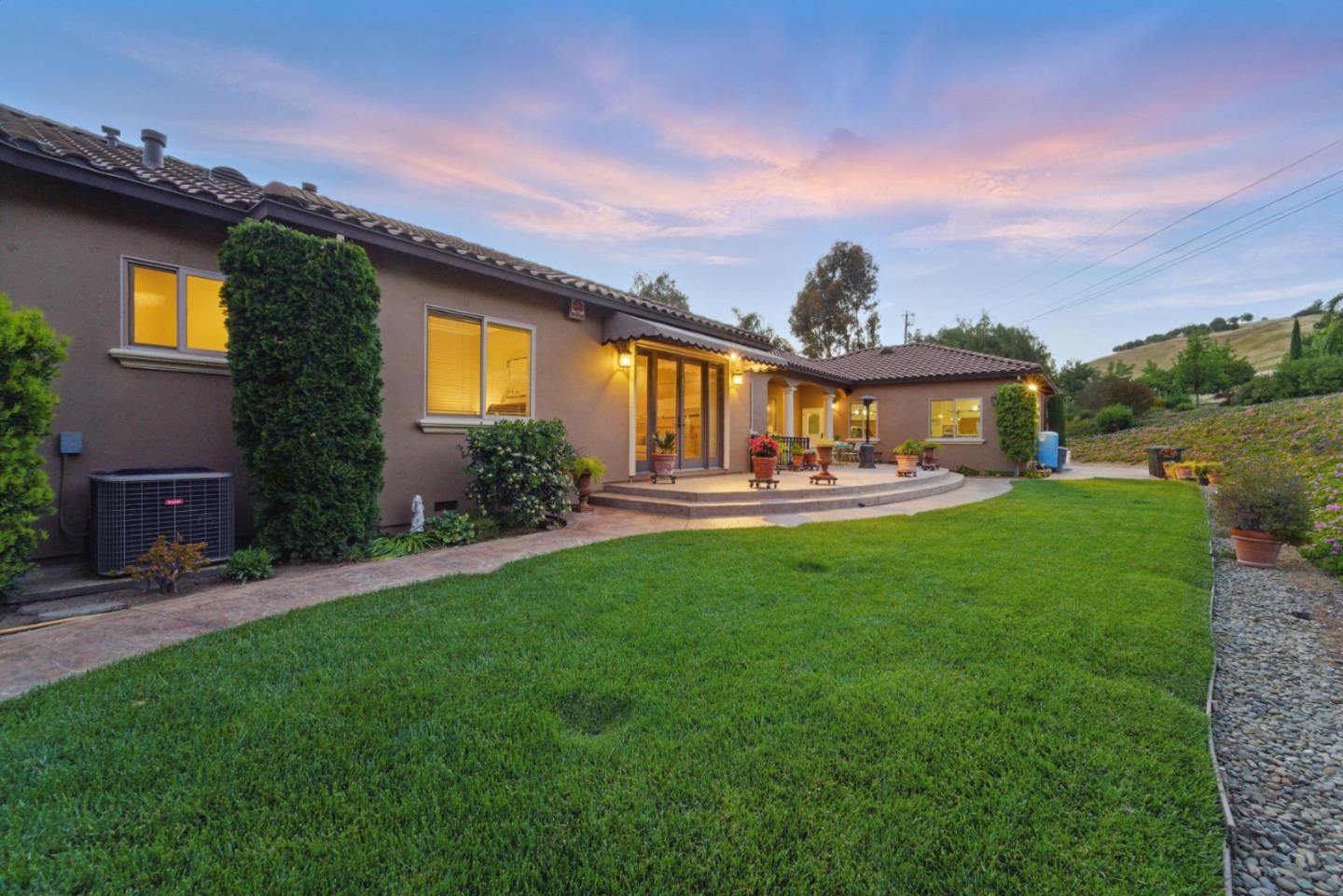 Detail Gallery Image 85 of 111 For 2302 E Valley Ct, San Jose,  CA 95148 - 4 Beds | 3/1 Baths