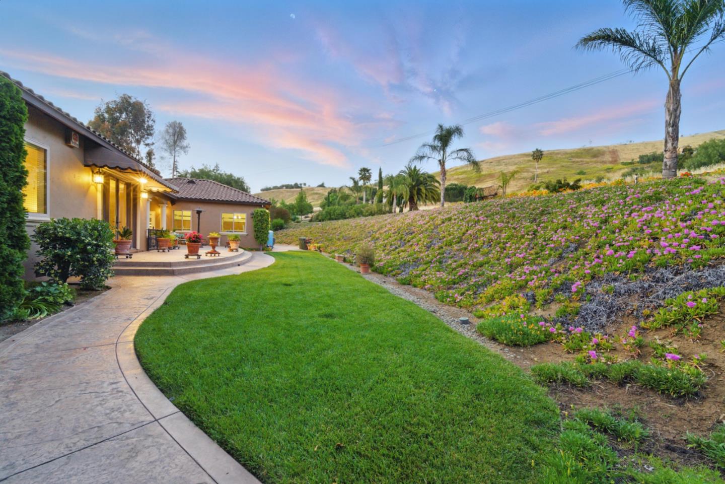 Detail Gallery Image 86 of 111 For 2302 E Valley Ct, San Jose,  CA 95148 - 4 Beds | 3/1 Baths