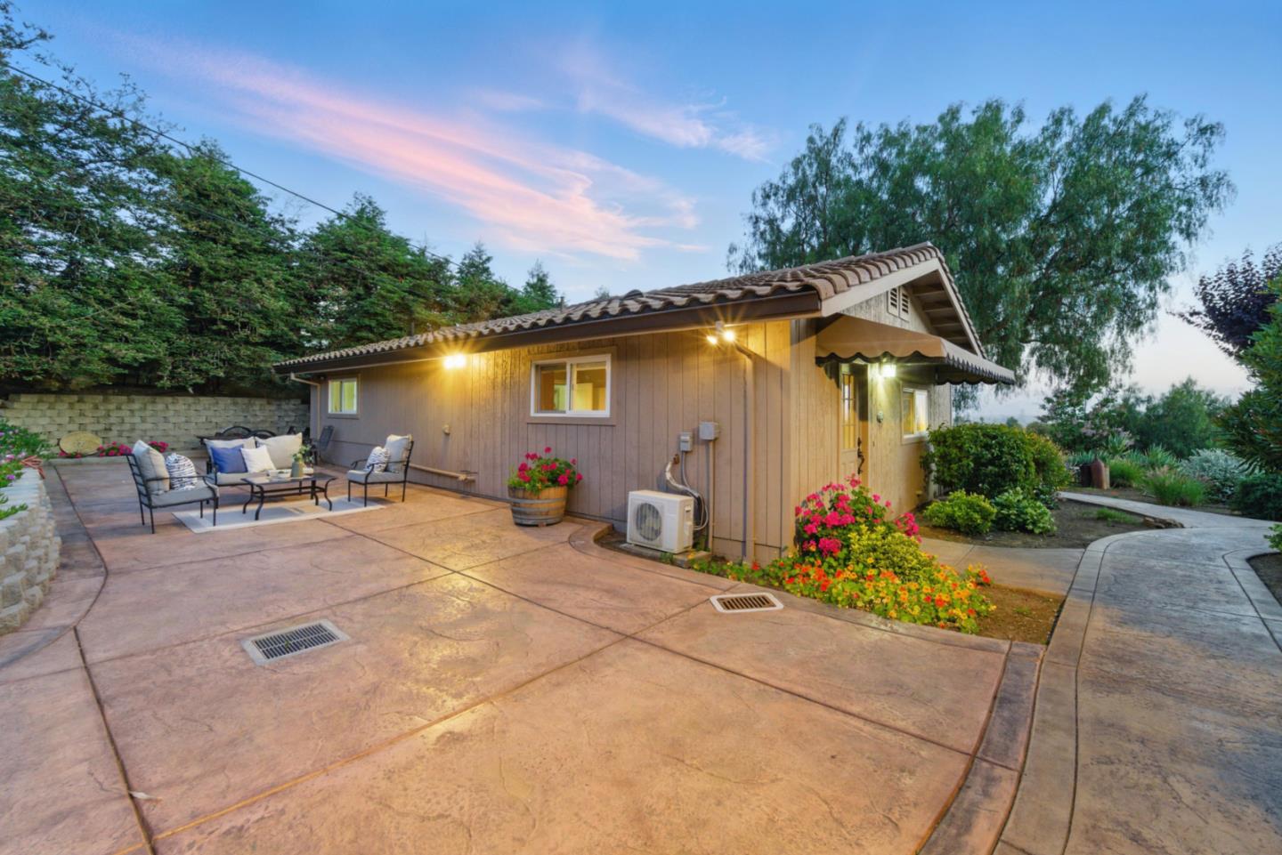 Detail Gallery Image 87 of 111 For 2302 E Valley Ct, San Jose,  CA 95148 - 4 Beds | 3/1 Baths