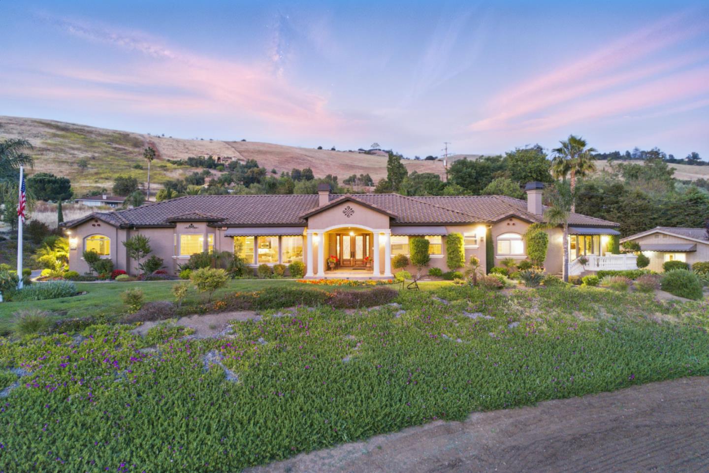 Detail Gallery Image 98 of 111 For 2302 E Valley Ct, San Jose,  CA 95148 - 4 Beds | 3/1 Baths