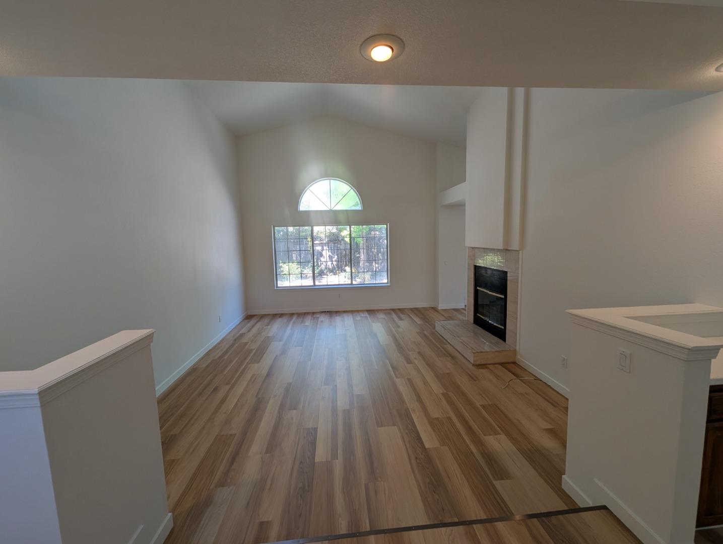 Detail Gallery Image 28 of 44 For 108 Tuxedo Ct, Petaluma,  CA 94954 - 3 Beds | 2 Baths