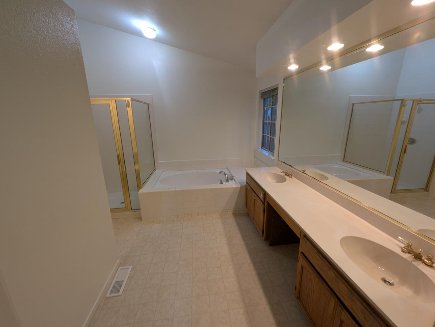 Detail Gallery Image 41 of 44 For 108 Tuxedo Ct, Petaluma,  CA 94954 - 3 Beds | 2 Baths
