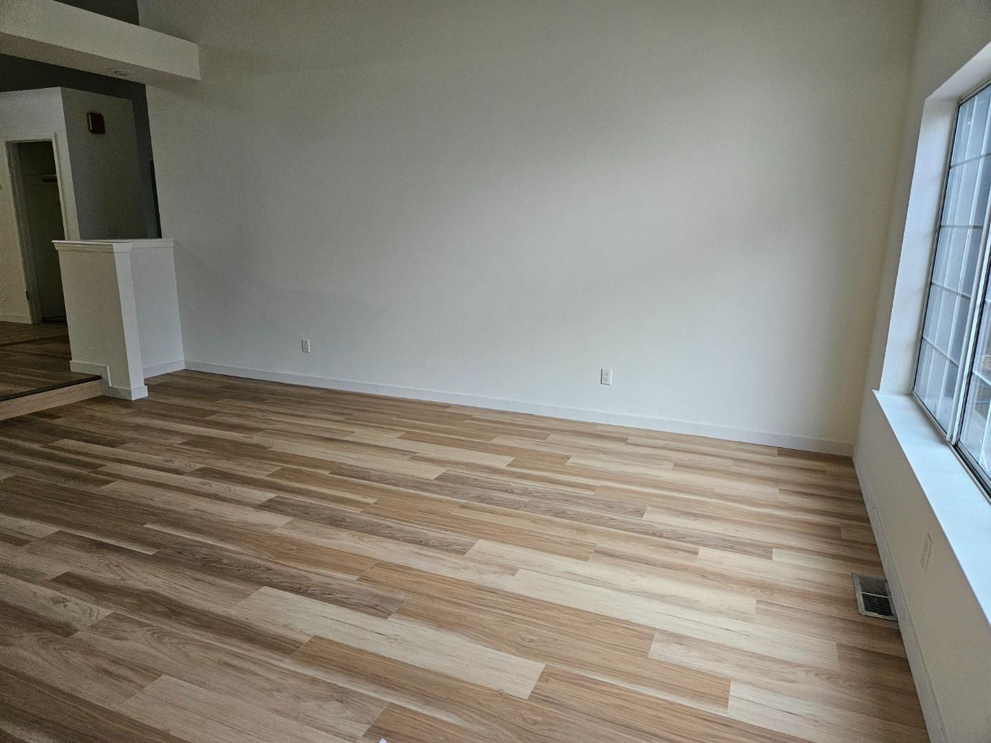 Detail Gallery Image 5 of 25 For Address Not Disclosed, Petaluma,  CA 94954 - 3 Beds | 2 Baths