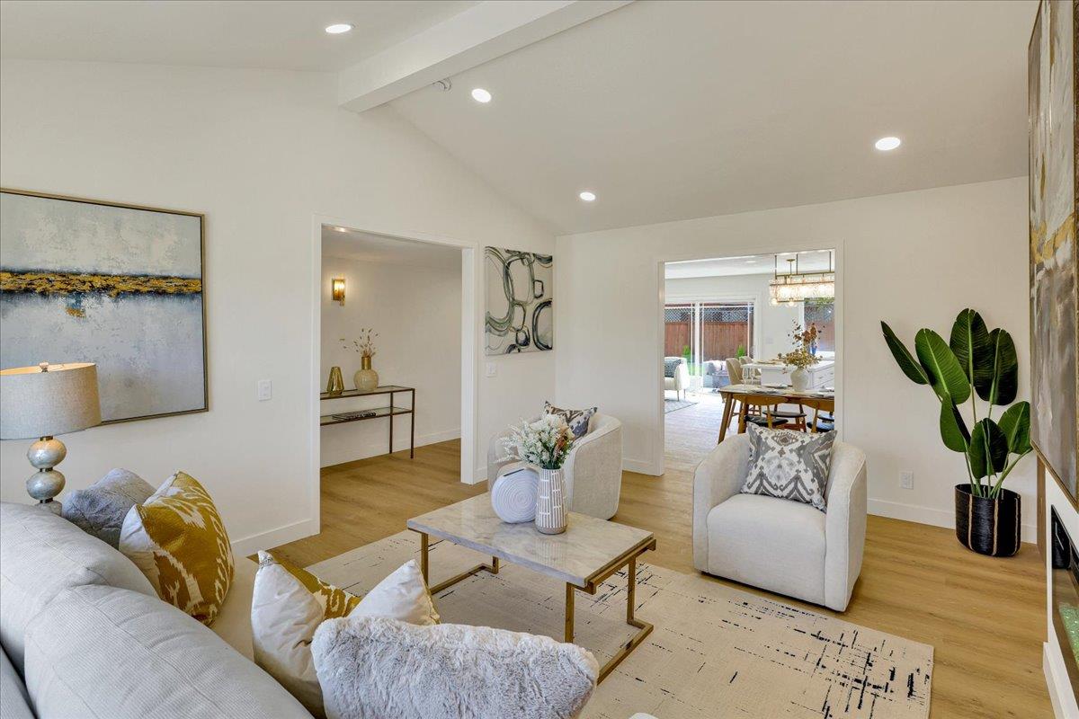 Detail Gallery Image 10 of 73 For 104 Cherry Blossom Dr, San Jose,  CA 95123 - 4 Beds | 2 Baths