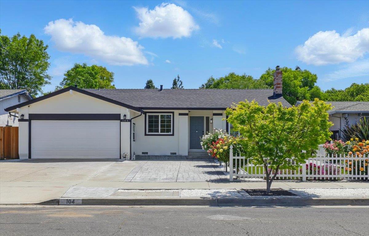 Detail Gallery Image 2 of 73 For 104 Cherry Blossom Dr, San Jose,  CA 95123 - 4 Beds | 2 Baths