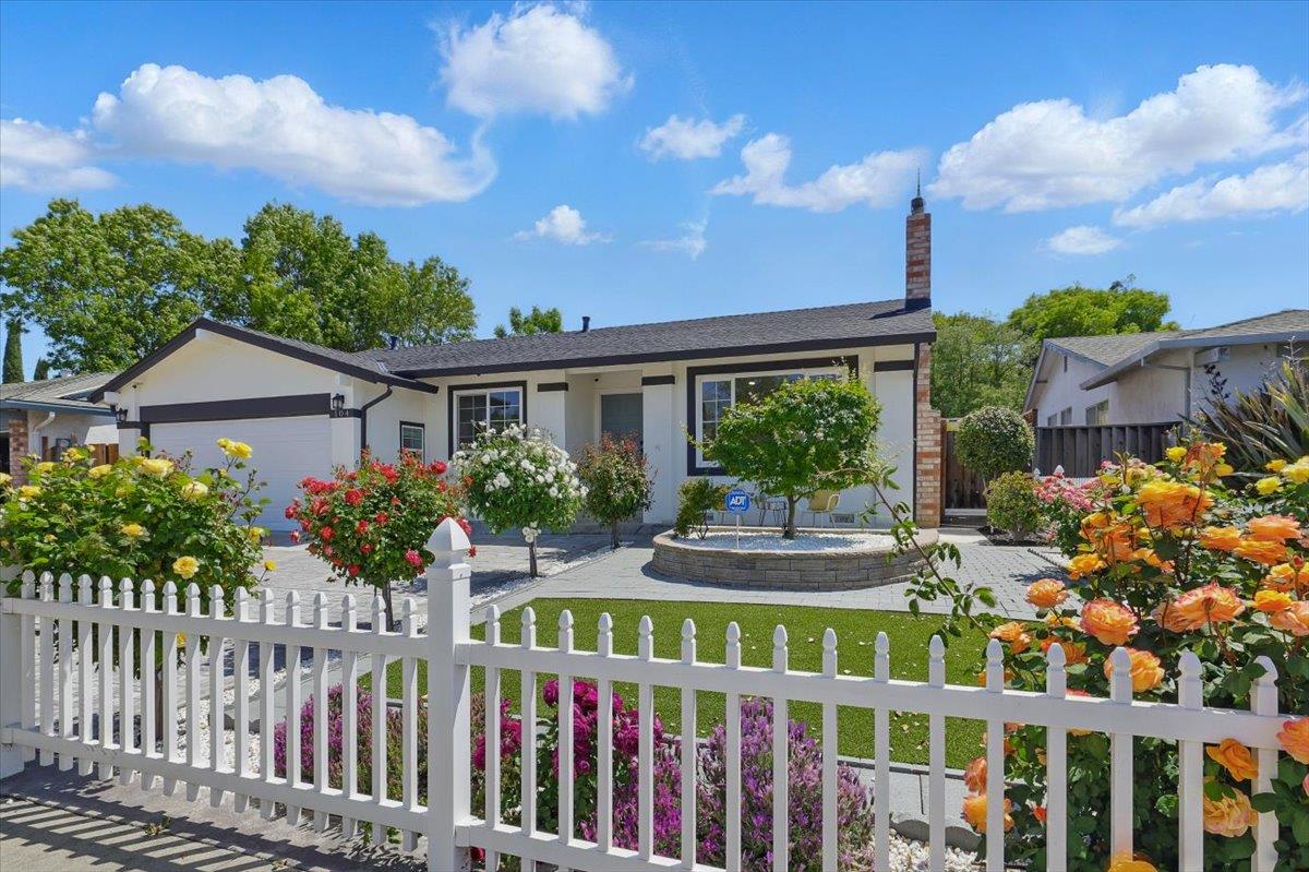 Detail Gallery Image 54 of 73 For 104 Cherry Blossom Dr, San Jose,  CA 95123 - 4 Beds | 2 Baths