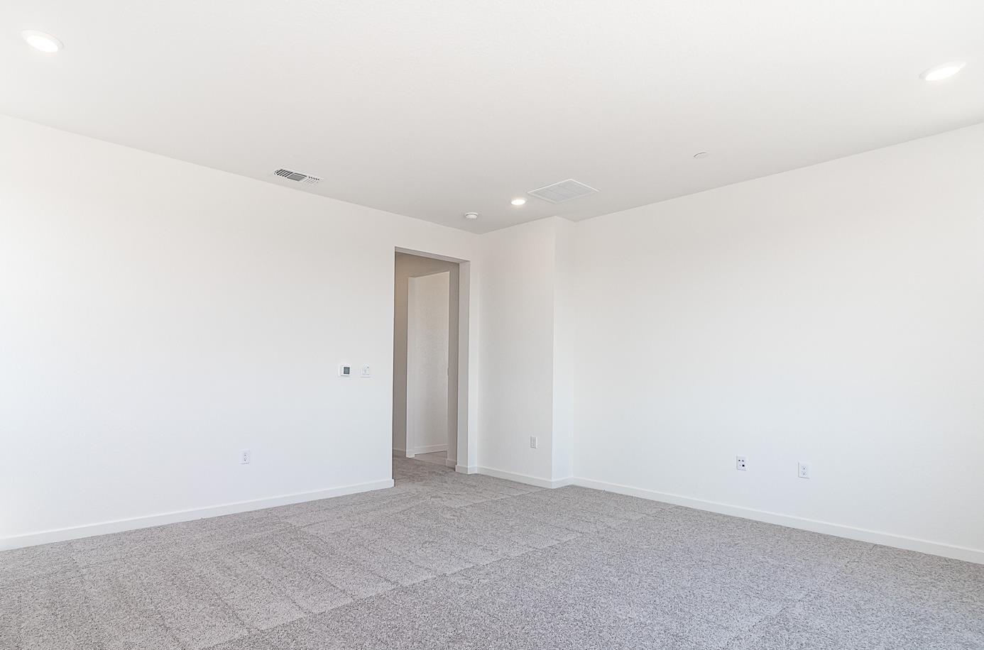 Detail Gallery Image 18 of 22 For 3049 Benetti St, Lathrop,  CA 95330 - 4 Beds | 3/2 Baths