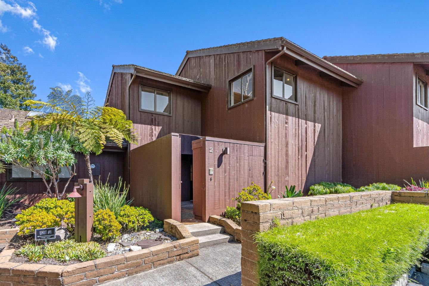 Detail Gallery Image 26 of 39 For 7026 Valley Greens Cir #2,  Carmel,  CA 93923 - 3 Beds | 3 Baths