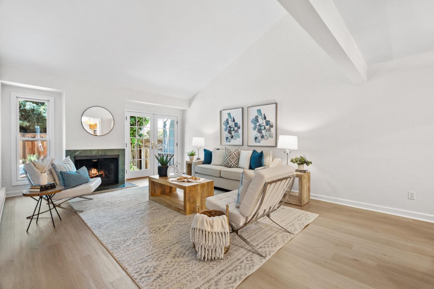 Detail Gallery Image 4 of 51 For 1093 Prevost Ct, San Jose,  CA 95125 - 2 Beds | 2 Baths