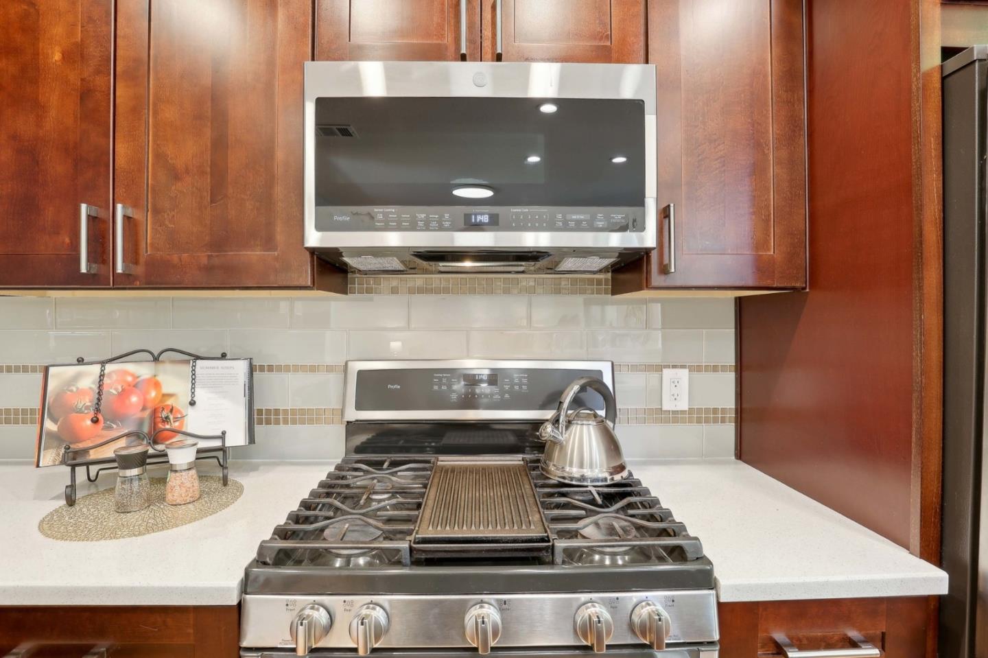 Detail Gallery Image 15 of 45 For 264 W California Ave a,  Sunnyvale,  CA 94086 - 3 Beds | 2/1 Baths
