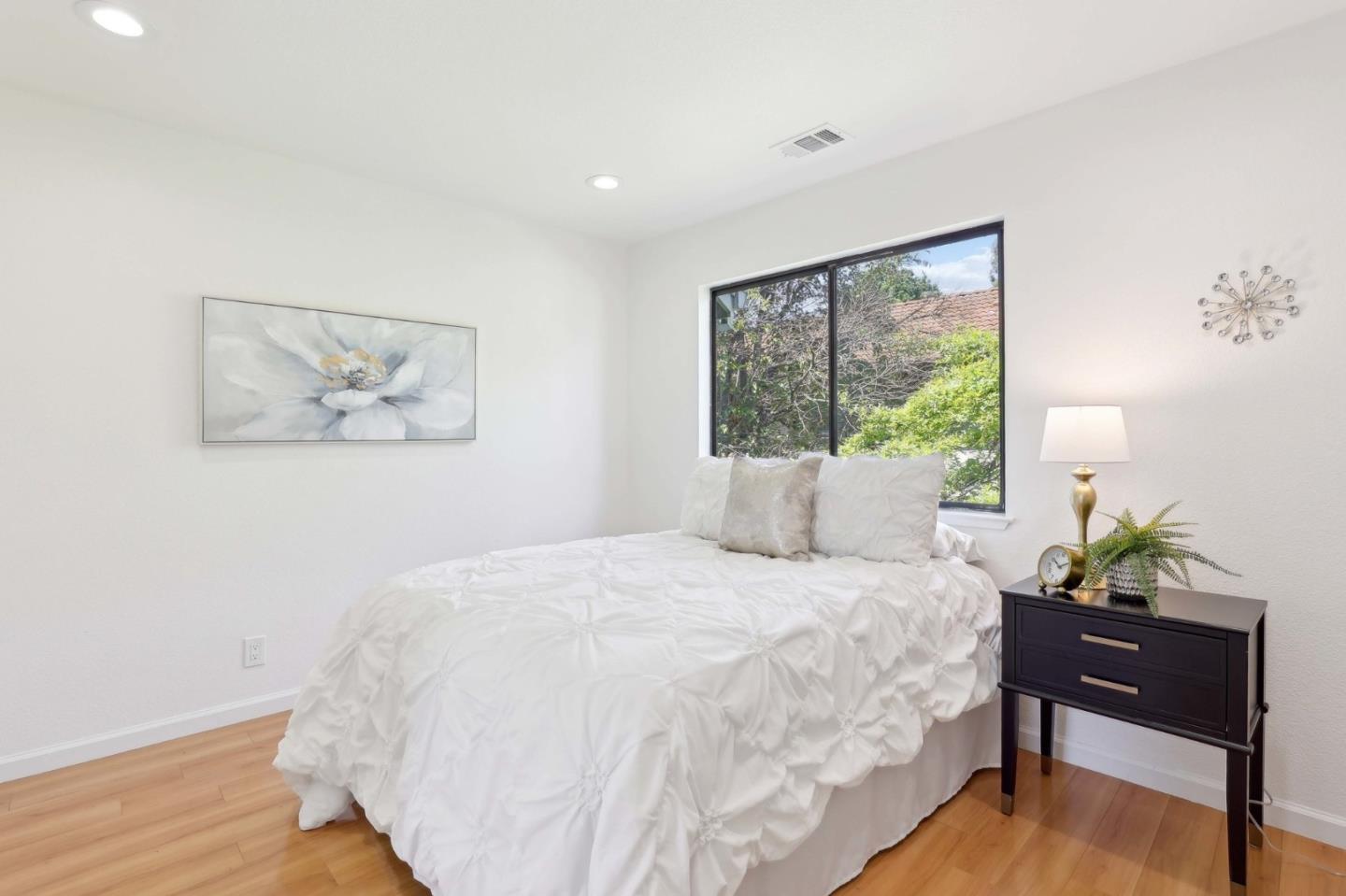 Detail Gallery Image 21 of 45 For 264 W California Ave a,  Sunnyvale,  CA 94086 - 3 Beds | 2/1 Baths