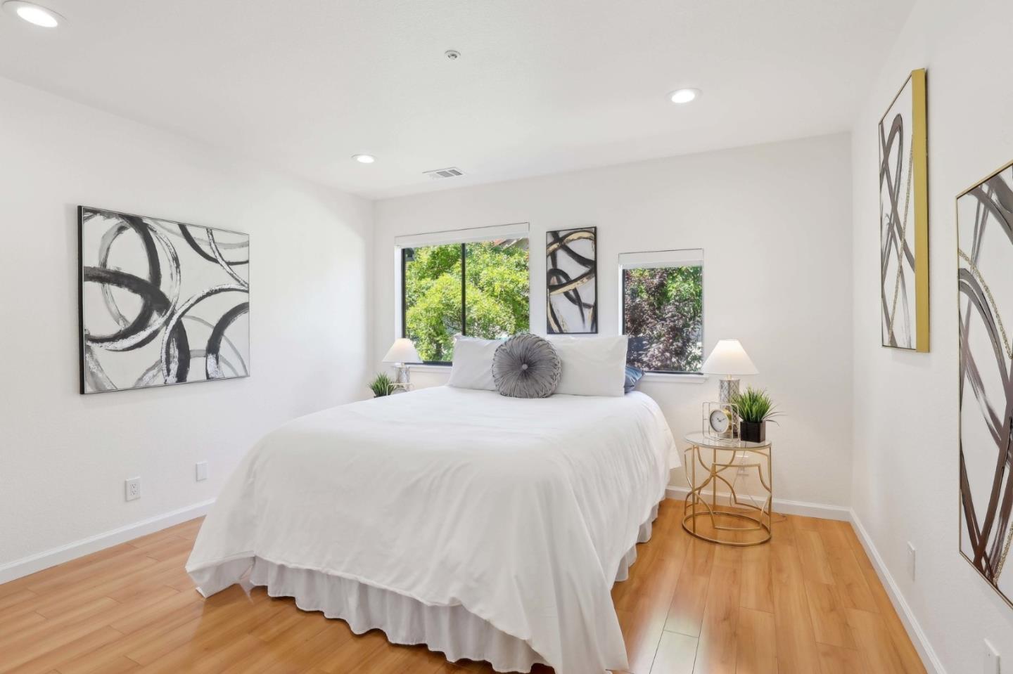 Detail Gallery Image 24 of 45 For 264 W California Ave a,  Sunnyvale,  CA 94086 - 3 Beds | 2/1 Baths