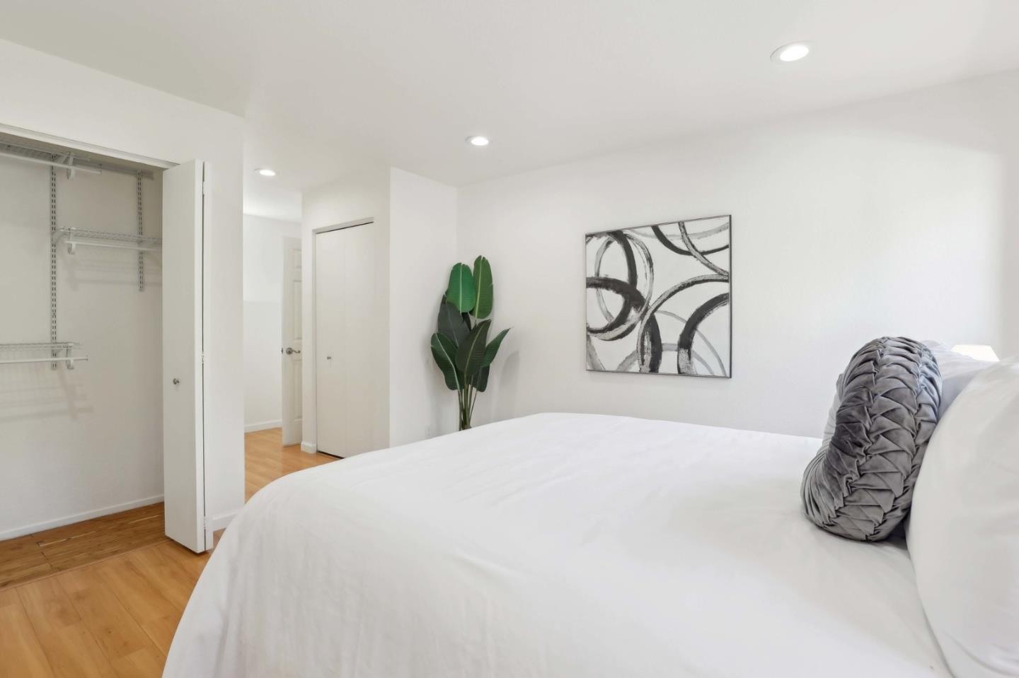 Detail Gallery Image 25 of 45 For 264 W California Ave a,  Sunnyvale,  CA 94086 - 3 Beds | 2/1 Baths