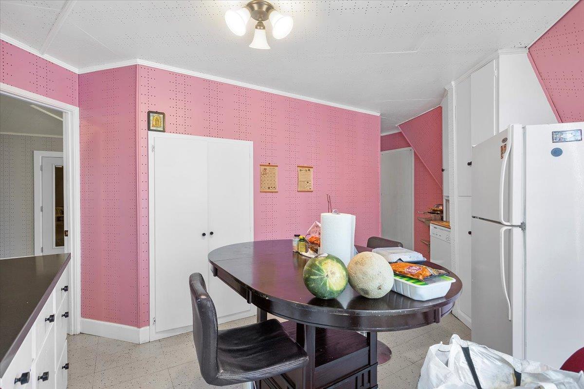 Detail Gallery Image 11 of 76 For 22325 Meekland Ave, Hayward,  CA 94541 - – Beds | – Baths