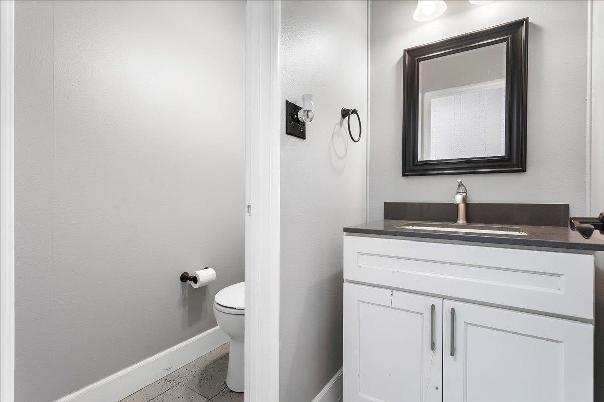 Detail Gallery Image 13 of 76 For 22325 Meekland Ave, Hayward,  CA 94541 - – Beds | – Baths