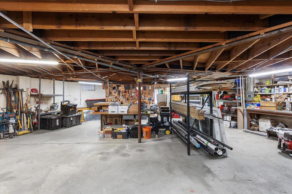 Detail Gallery Image 21 of 76 For 22325 Meekland Ave, Hayward,  CA 94541 - – Beds | – Baths