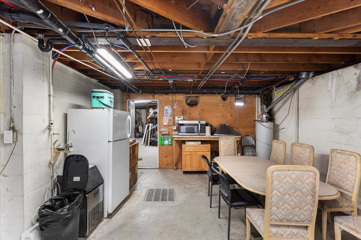 Detail Gallery Image 23 of 76 For 22325 Meekland Ave, Hayward,  CA 94541 - – Beds | – Baths